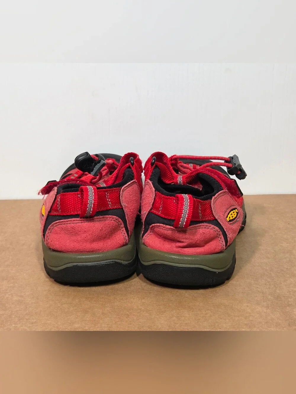 Keen Newport H2 Sandals Boys Size 4 Red Active Water Shoes Hiking Washable